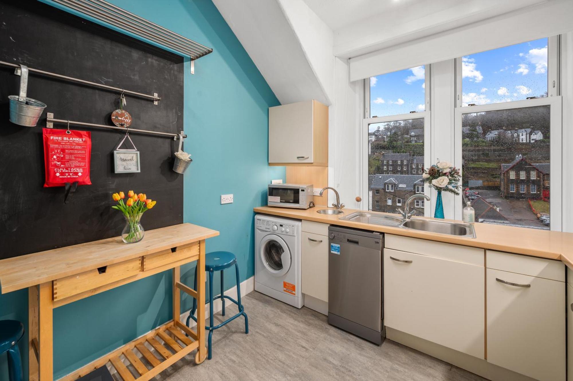 Panoramic Sea Views - Stunning 3Bd Apt & Balcony オーバン エクステリア 写真